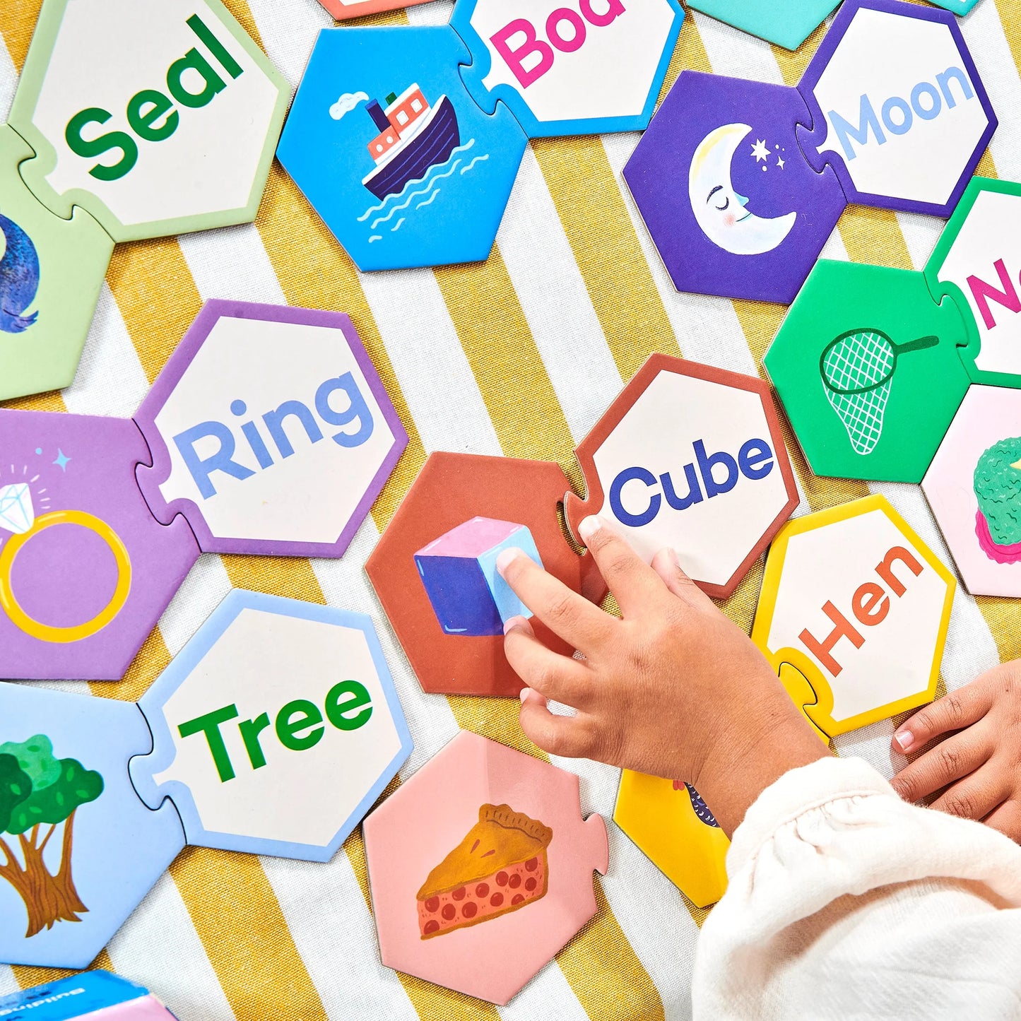 Simple Words Hexagon Puzzle Pair (eeBoo)