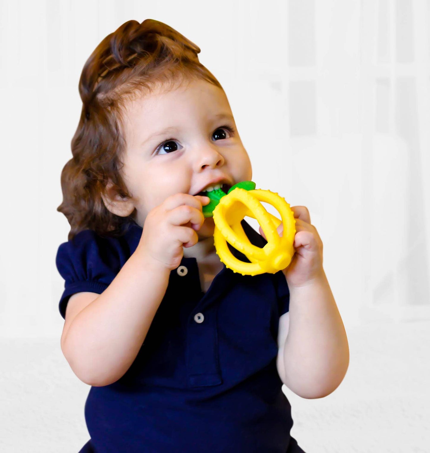 Bitzy Biter - Teething Ball Baby Teether