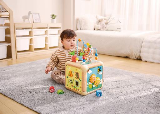 Green Thumbs Activity Cube