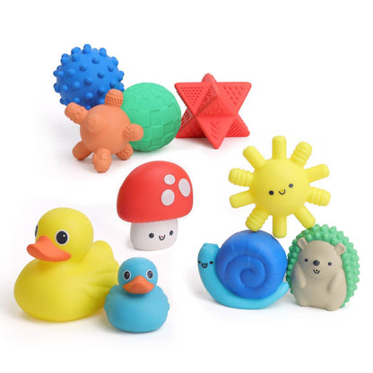 Itzy Splash Gift Set: Bath + Water Toy
