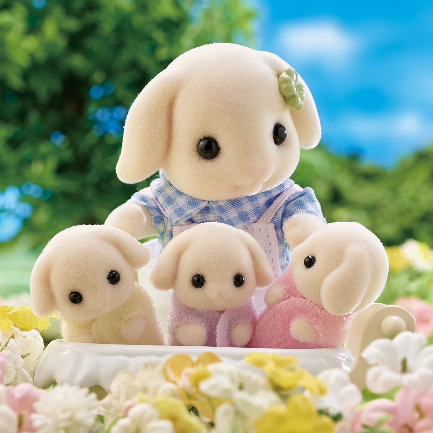 Calico Critters Flora Rabbit Family