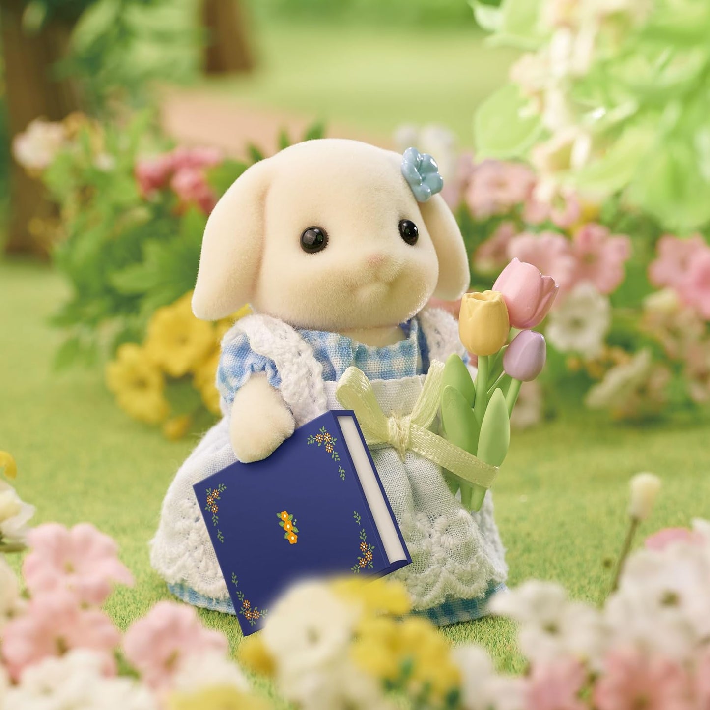Calico Critters Flora Rabbit Family